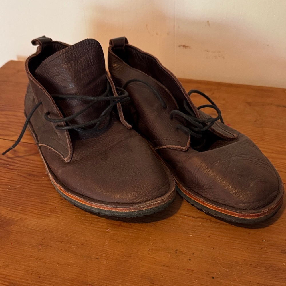 Men's Dark Brown Leather Chukka Boots